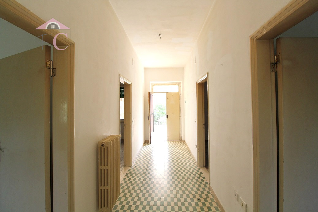 prima campagna-appartamento con taverna-giardino-vista panoramica  4.png